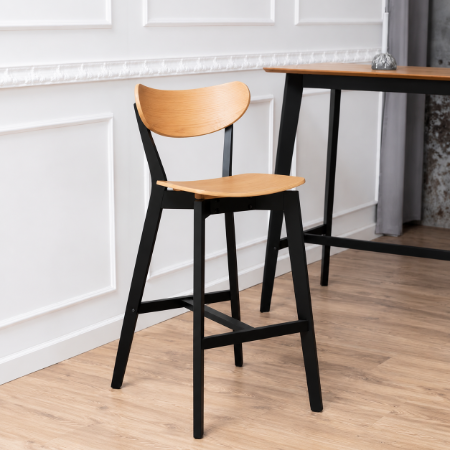 Picture of Torkil Bar Stool (seat height 77cm) Oak