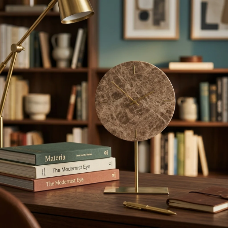 Picture of Moreno clock on a stand