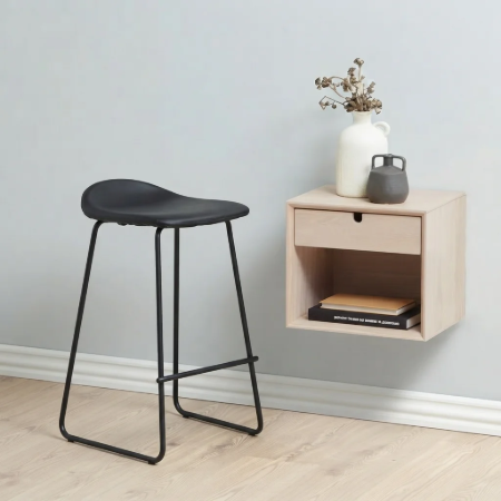Picture of Meggan Leather-look Bar Stool, color Black