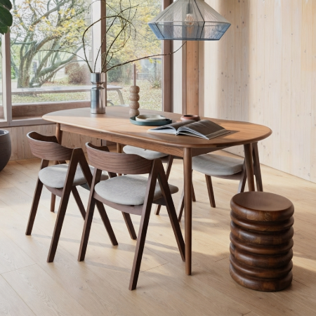 Picture of Extendable Oval Dining Table Twist