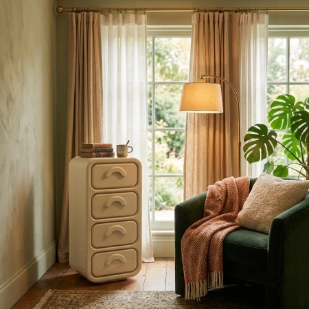 Picture of Gubby Chest of Drawers with 4 drawers