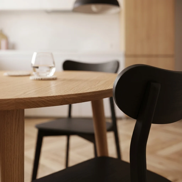 Picture of Extendable Round Bistro Table Oqui Oak