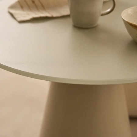 Picture of Round Side Table Wilshire Tempered Glass