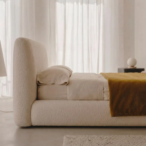 Picture of Bed Martina Bouclé